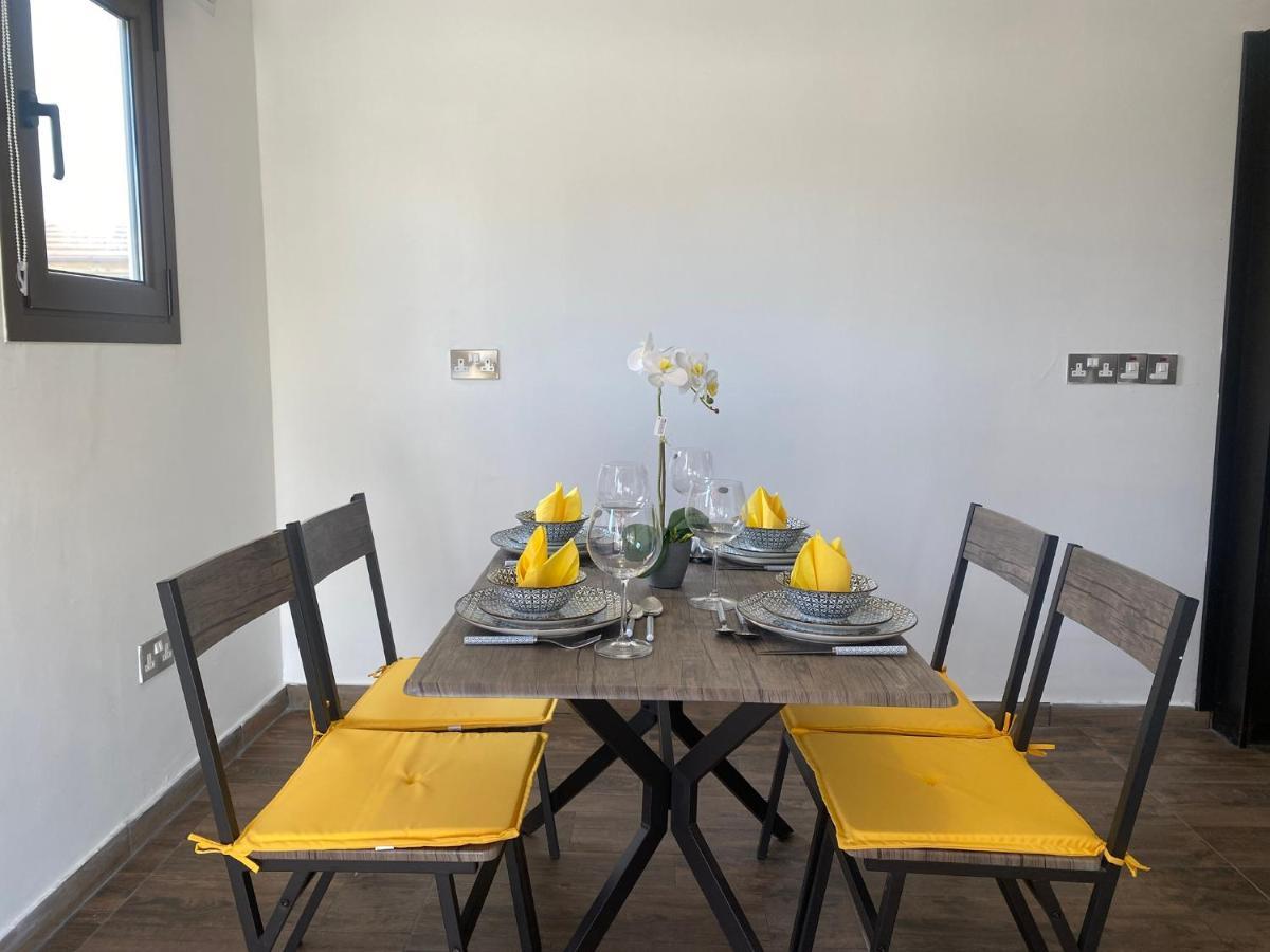 Philip Spacious Apartment Limassol Ngoại thất bức ảnh