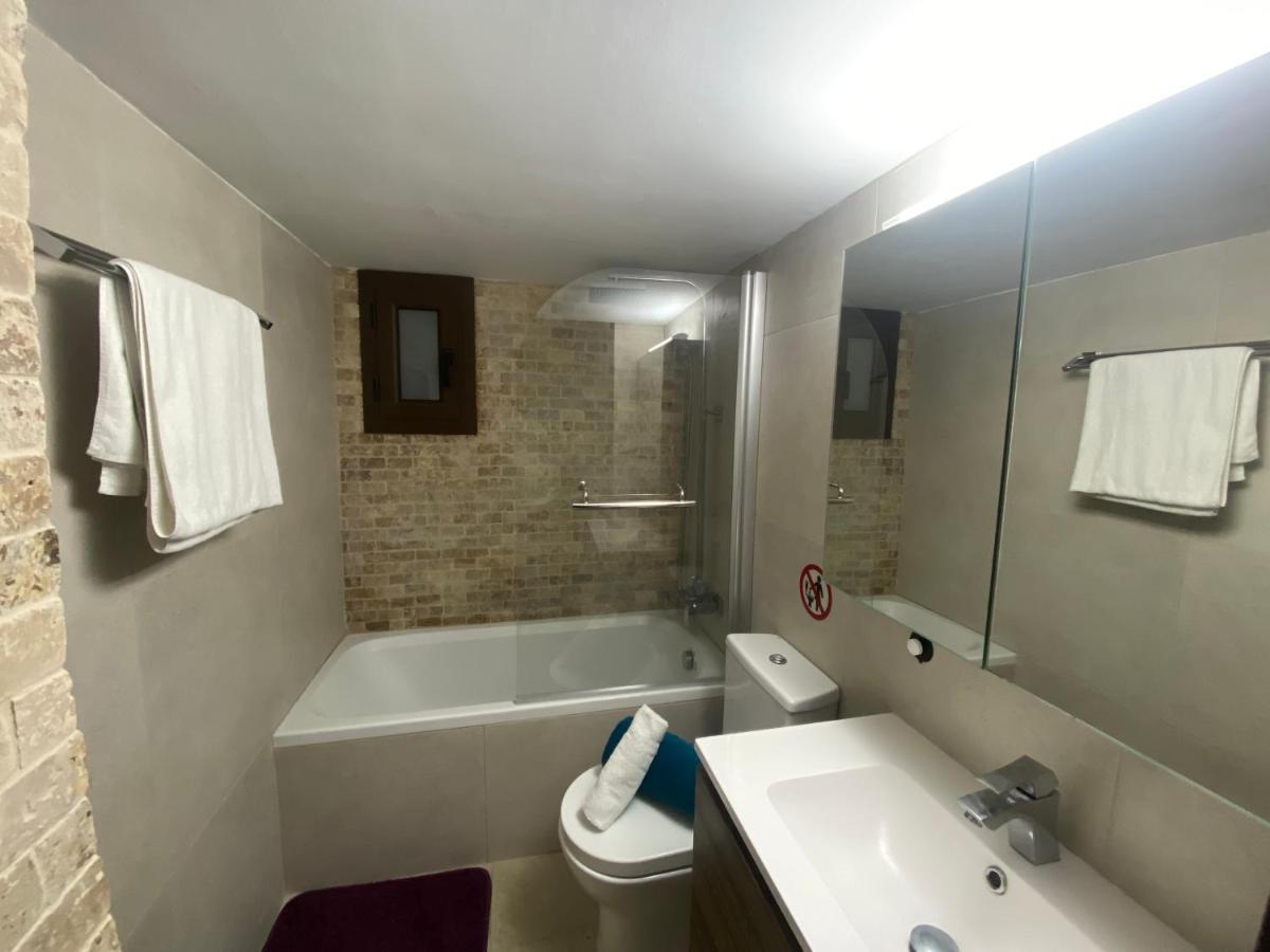 Philip Spacious Apartment Limassol Ngoại thất bức ảnh